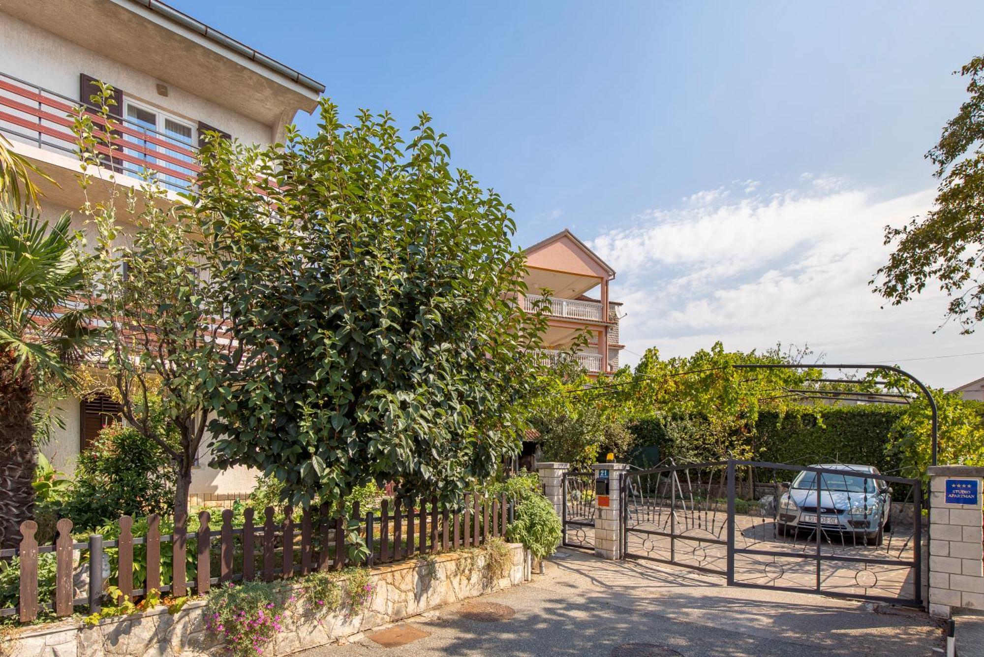 Apartman Slavica Рийека Екстериор снимка